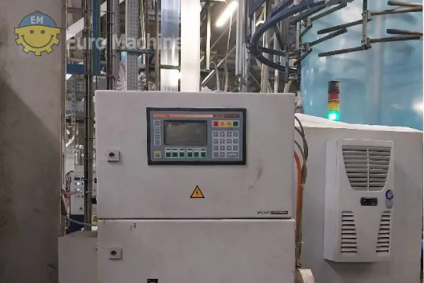 Hosokawa Alpine 3 layers blown film coextruder.